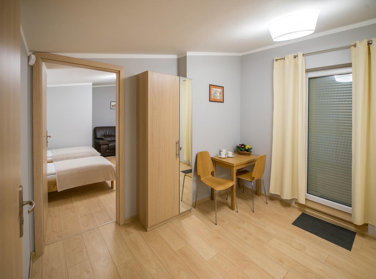 Pod Slonecznym Zegarem Apartment Ustroń Exterior foto